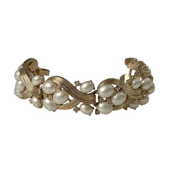 1960s Trifari Gold Plate Faux Pearl White Crystal Gorgeous Glam Link Bracelet - Picture 6 of 6